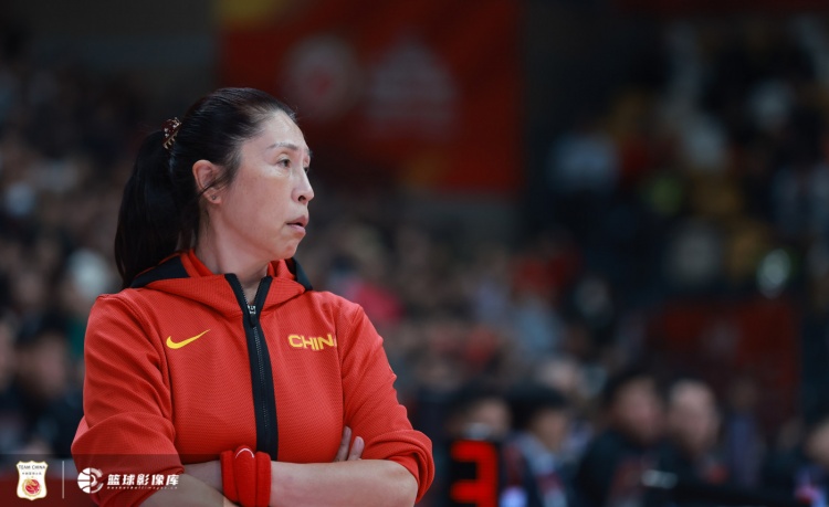 这！中国女篮热身赛至今2胜7负 其中3负澳大利亚&2负日本
